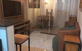 Apartamento Confortável com Garagem e internet